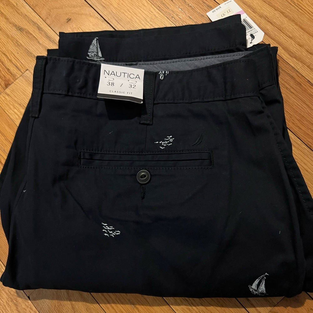 Men’s Nautica Dark Blue Chino Pants (Sailboat Print) NWT